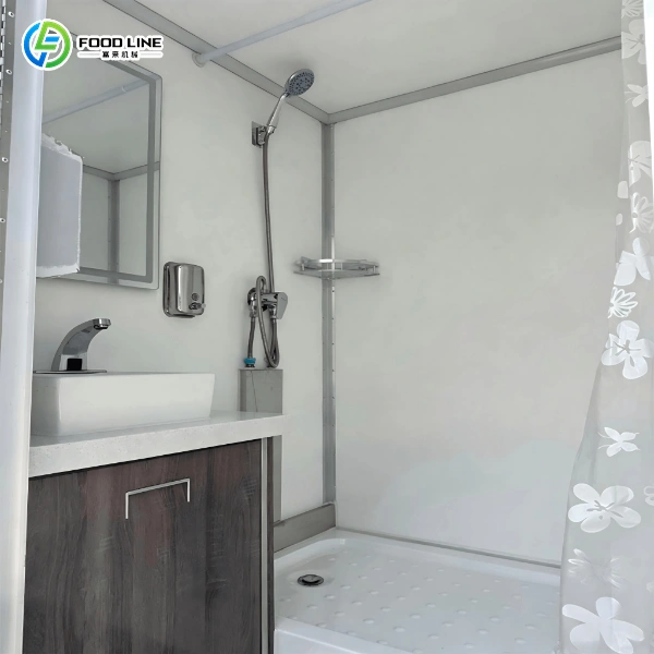 luxury trailer with bathroom